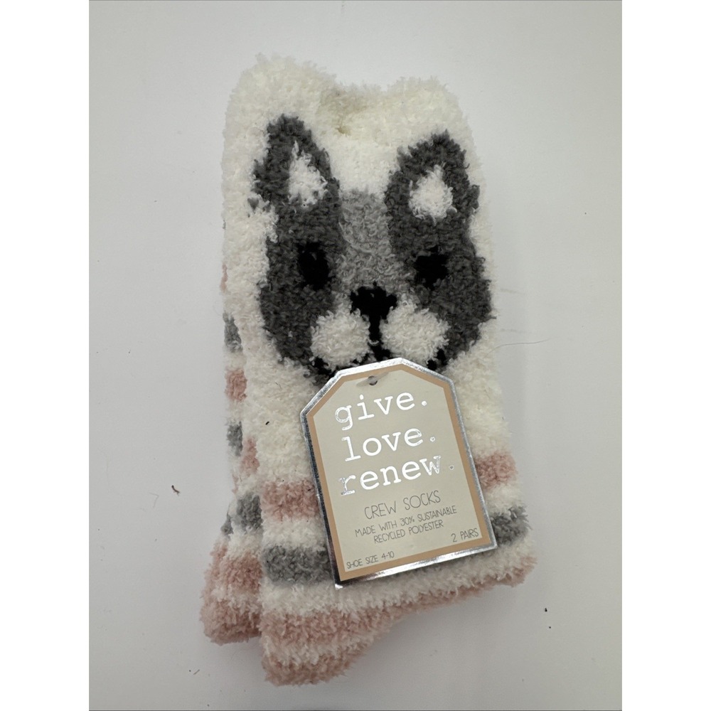 Give. Love. Renew 1 Pair Of Fuzzy Printed Crewâ Socks Women One Size